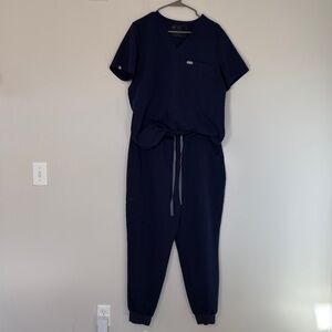 FIGS SET - High Waist Zamora Jogger and Catarina One Pocket Top in Navy - L/XL